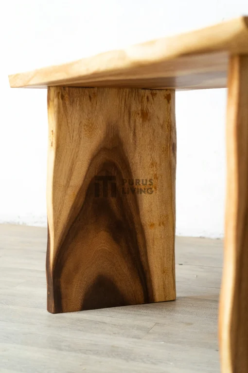 meja makan kayu-meja kayu besar-meja makan kayu trembesi-meja makan kayu solid-meja makan kayu solid