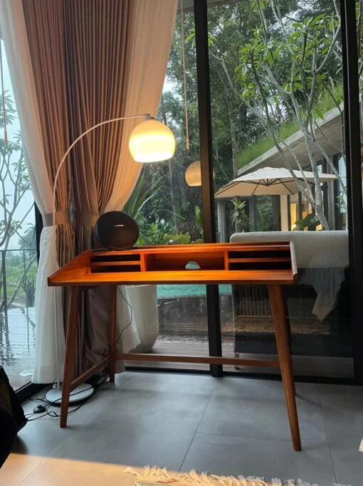 Meja Kerja Kantor Minimalis