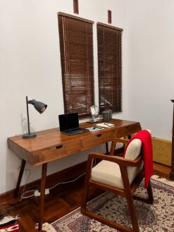 Meja Direktur Minimalis