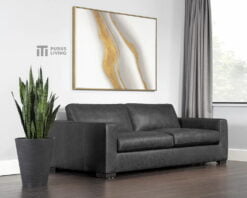 sofa santai depan tv