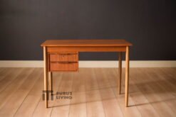 Meja Kerja Minimalis