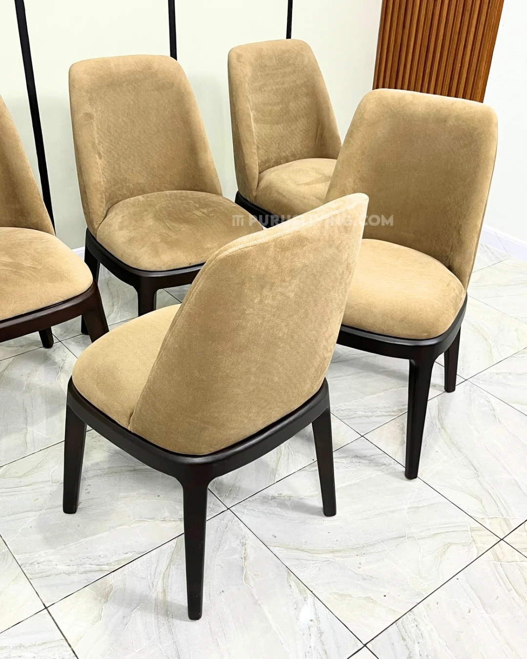 kursi restoran dan cafe minimalis modern
